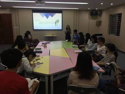 認真學習的你最美麗！——記長安中心小學青年教師培訓活動